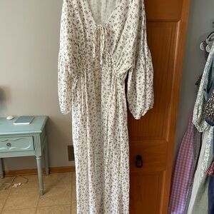 Floral White Maxi Dress